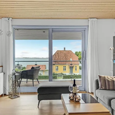 Awesome In With House Sea View Fåborg