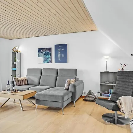 Feriehus Stunning In With Sauna *