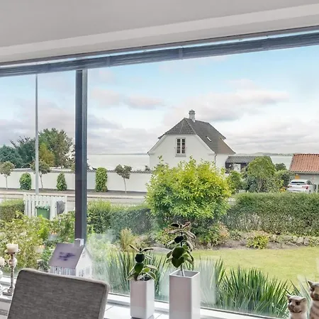 Vakantiehuis Awesome In With House Sea View *