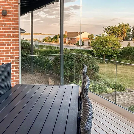 בית נופש Awesome In With House Sea View *