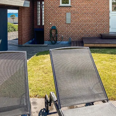 Awesome In With House Sea View Tatil Evi Fåborg